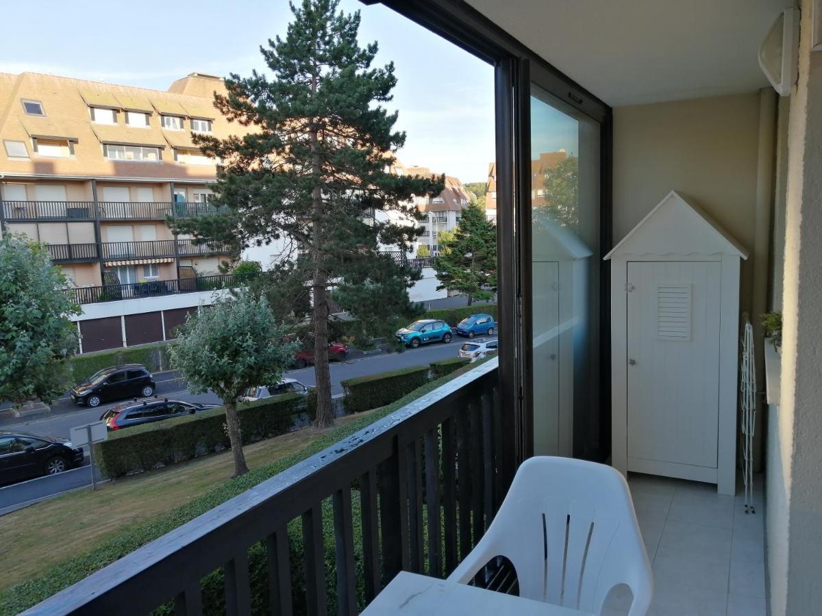 Appartement 2 pièces entièrement rénové Villers-sur-Mer Esterno foto